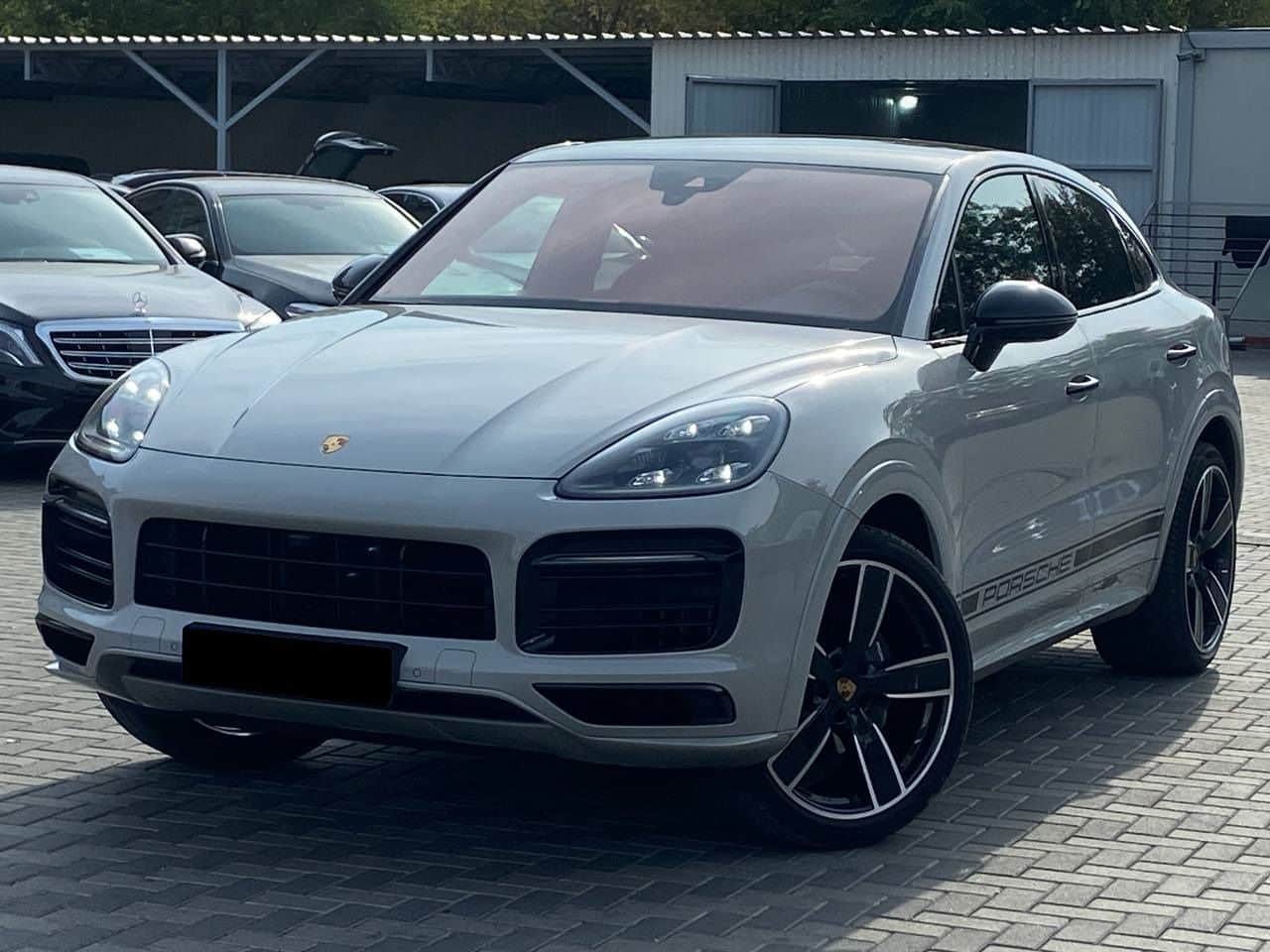 2020 Porsche Cayenne Coupe