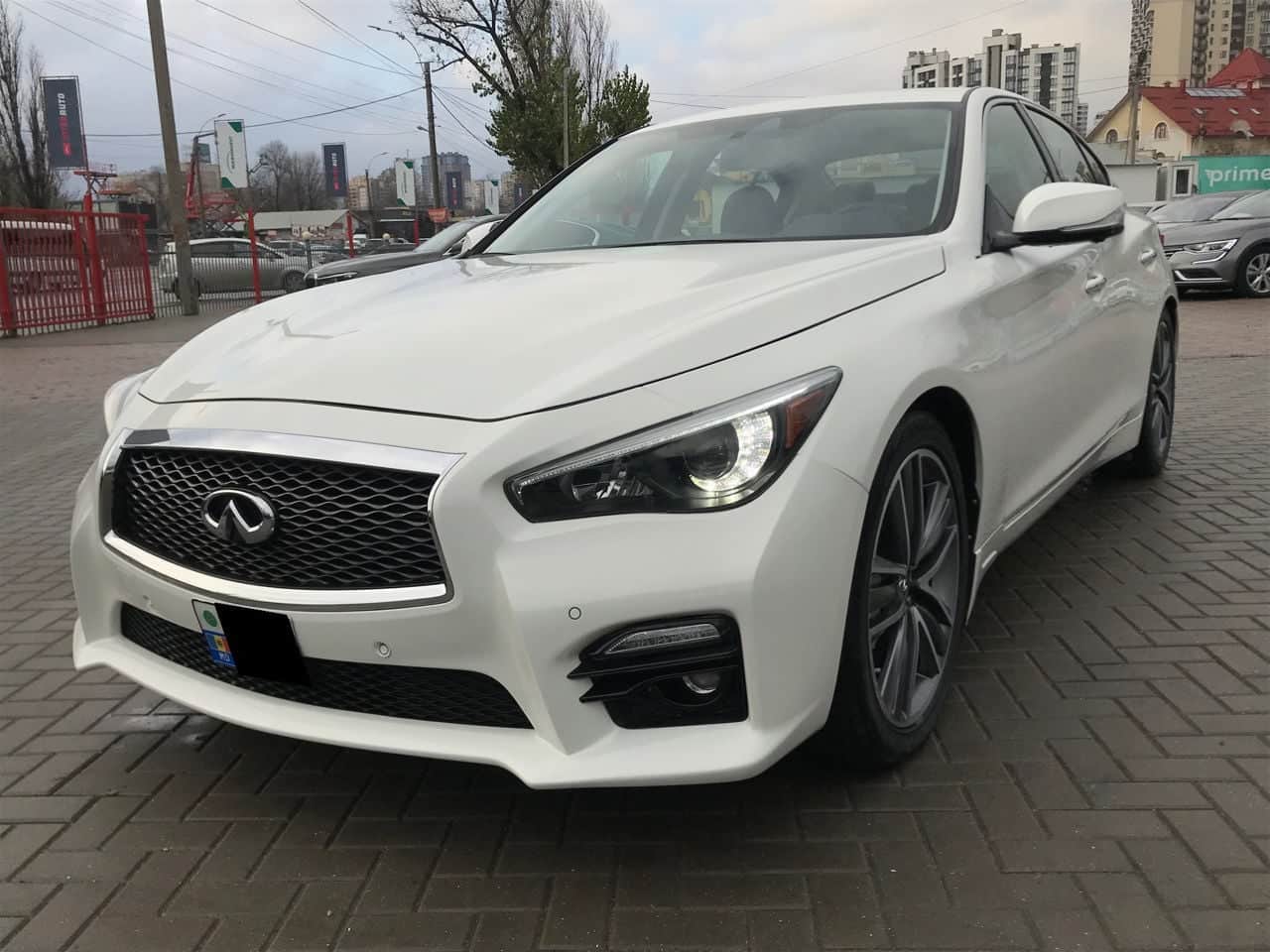 Infiniti Q50 2014