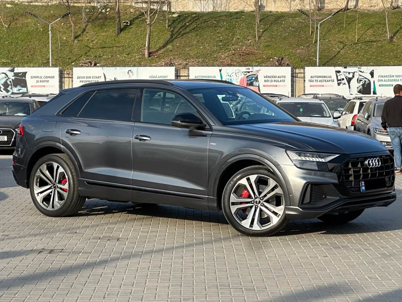 Audi Q8 2023