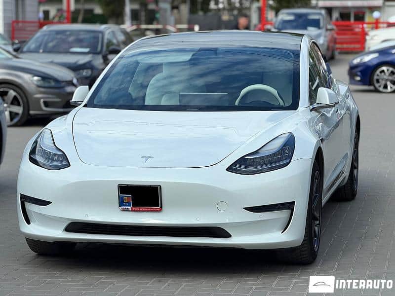 2020 Tesla Model 3