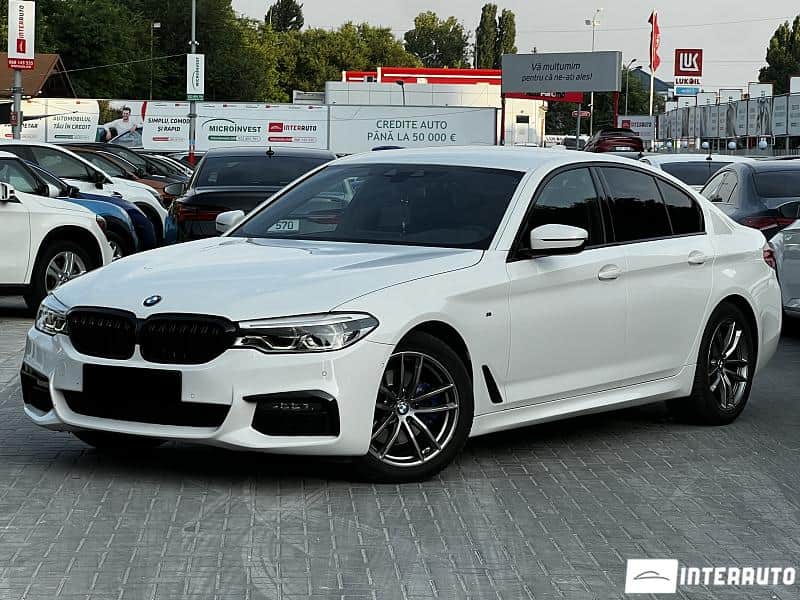 2020 BMW 520