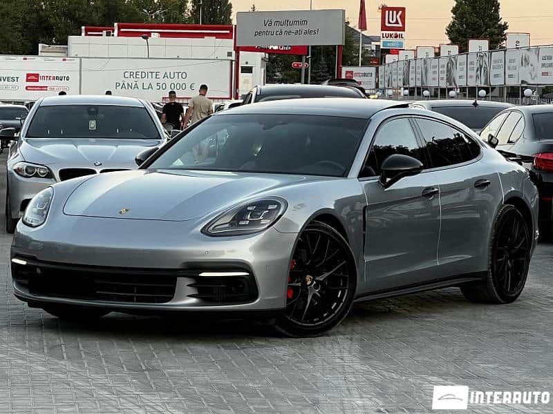 2018 Porsche Panamera 4S