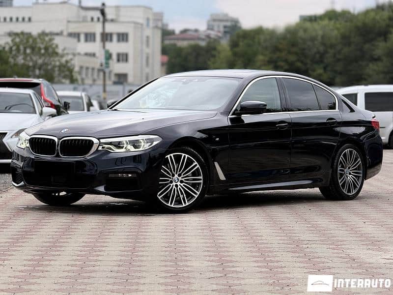 2020 BMW 520