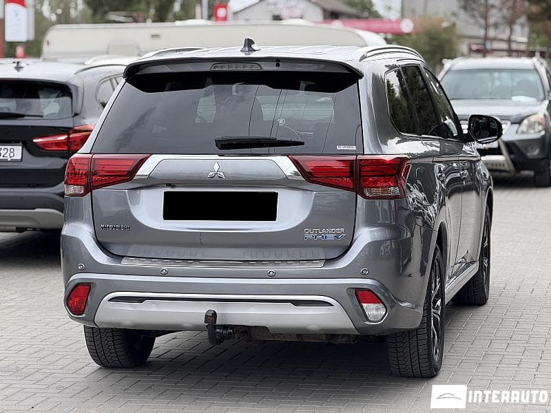 Mitsubishi Outlander 2018 — Миниатюра 4