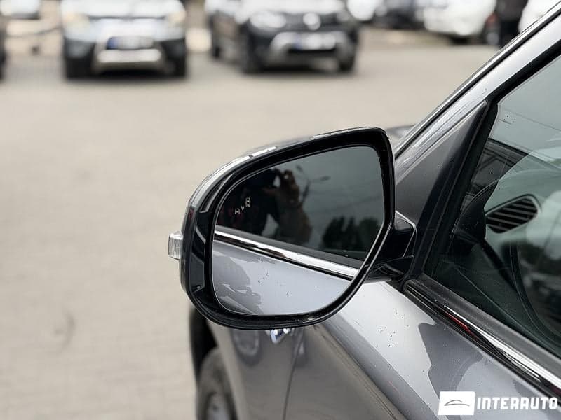 Mitsubishi Outlander 2018 — Миниатюра 6