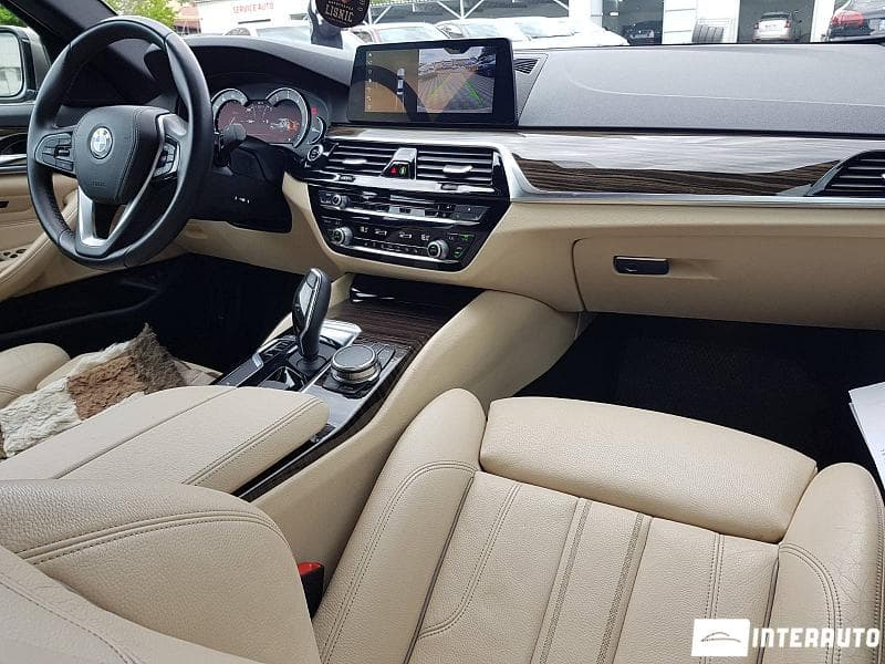 2017 BMW 530 — Miniatură 13