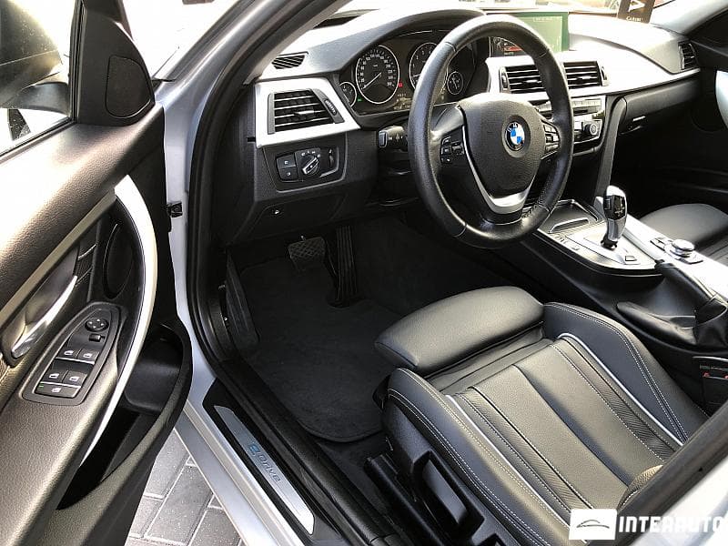 2016 BMW 330E — Miniatură 9