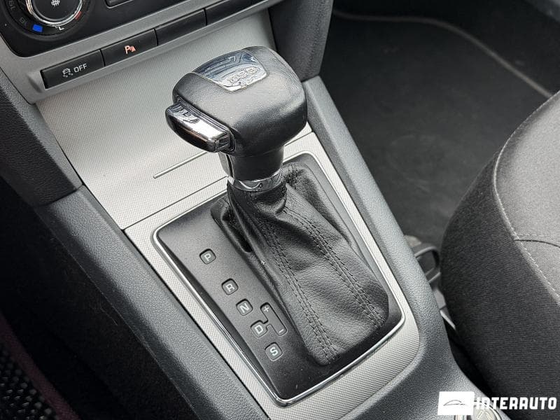 2012 Skoda Octavia — Miniatură 14