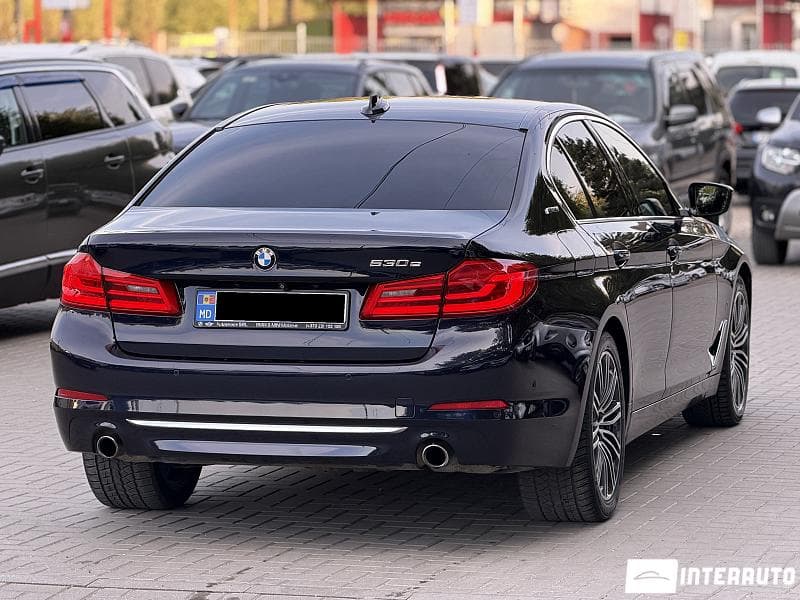 2017 BMW 530e — Miniatură 2
