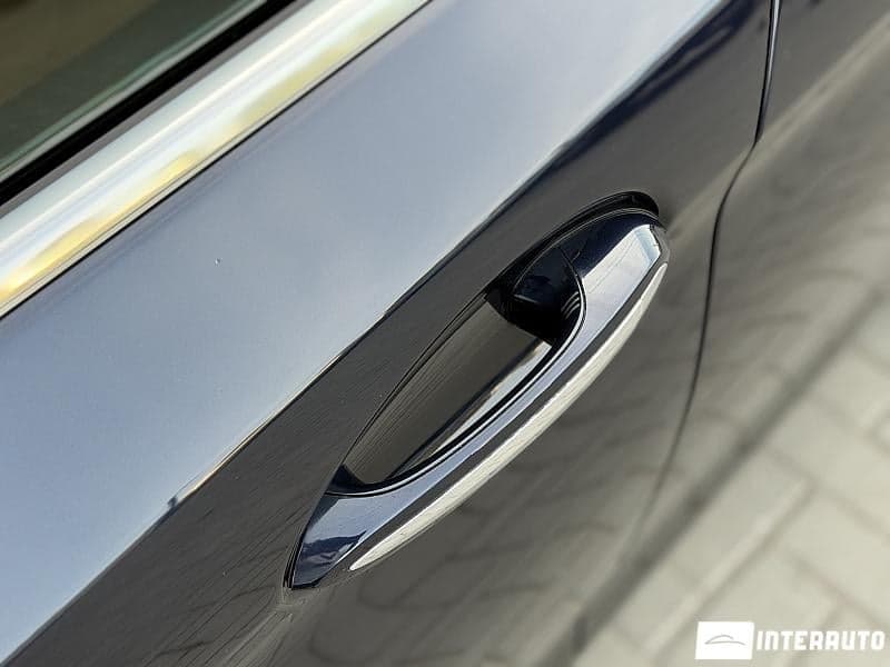 2017 BMW 530e — Miniatură 7
