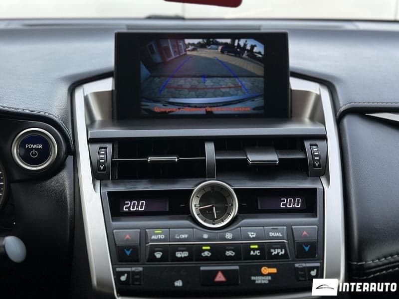 2016 Lexus NX 300H — Miniatură 12