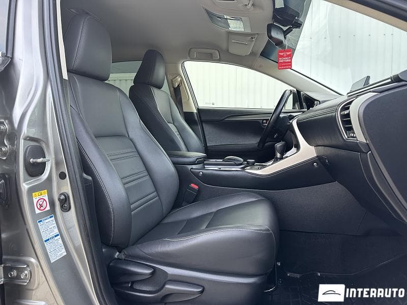 2016 Lexus NX 300H — Miniatură 14
