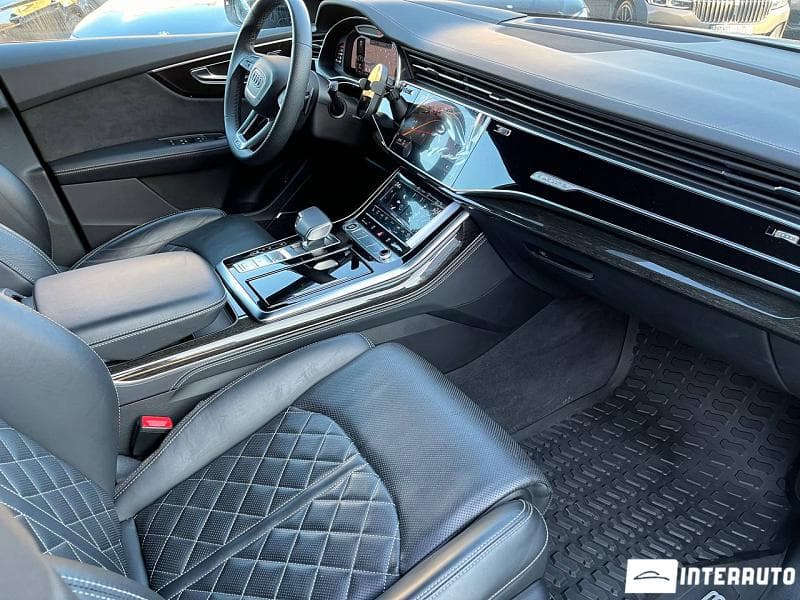 Audi Q8 2022 — Миниатюра 7