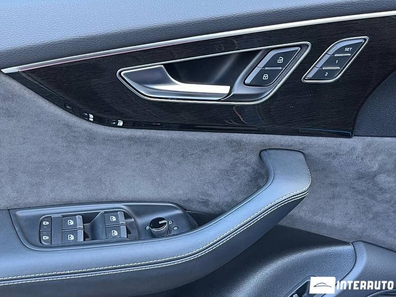 Audi Q8 2022 — Миниатюра 5