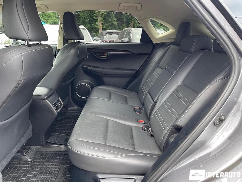 2017 Lexus NX 200T — Miniatură 6