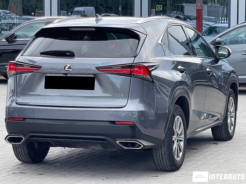 2017 Lexus NX 200T — Miniatură 2