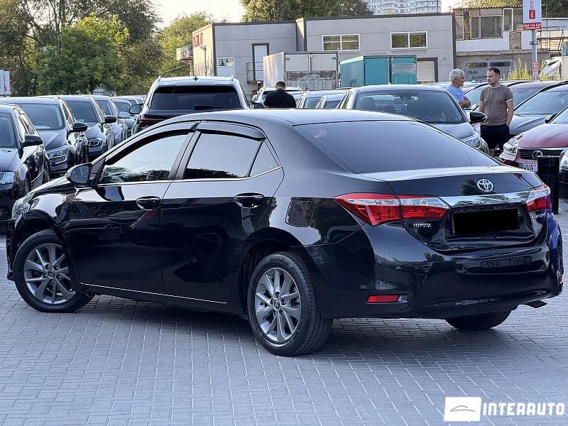 2013 Toyota Corolla — Miniatură 3