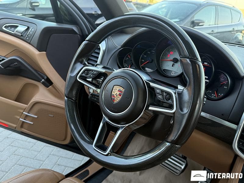 2015 Porsche Cayenne S — Miniatură 7
