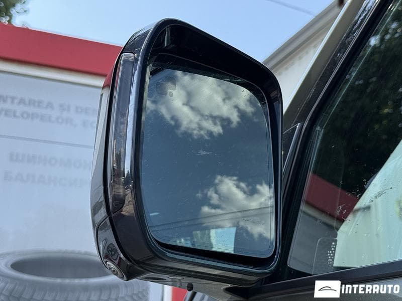 2020 Land Rover Defender — Miniatură 5