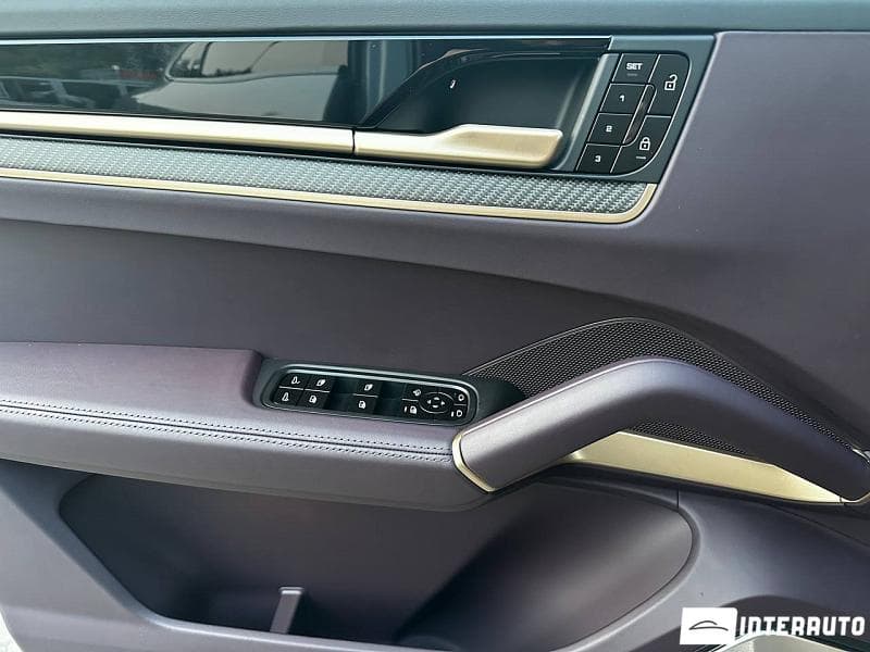 2024 Porsche Cayenne S Coupe — Miniatură 5