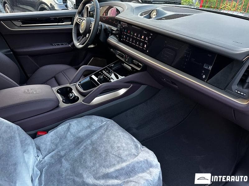 2024 Porsche Cayenne S Coupe — Miniatură 9