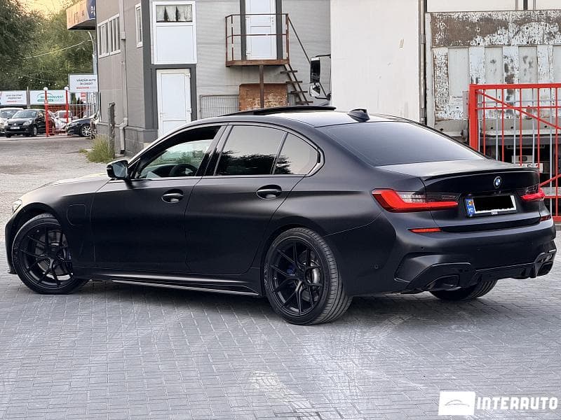 2021 BMW 330E — Miniatură 3