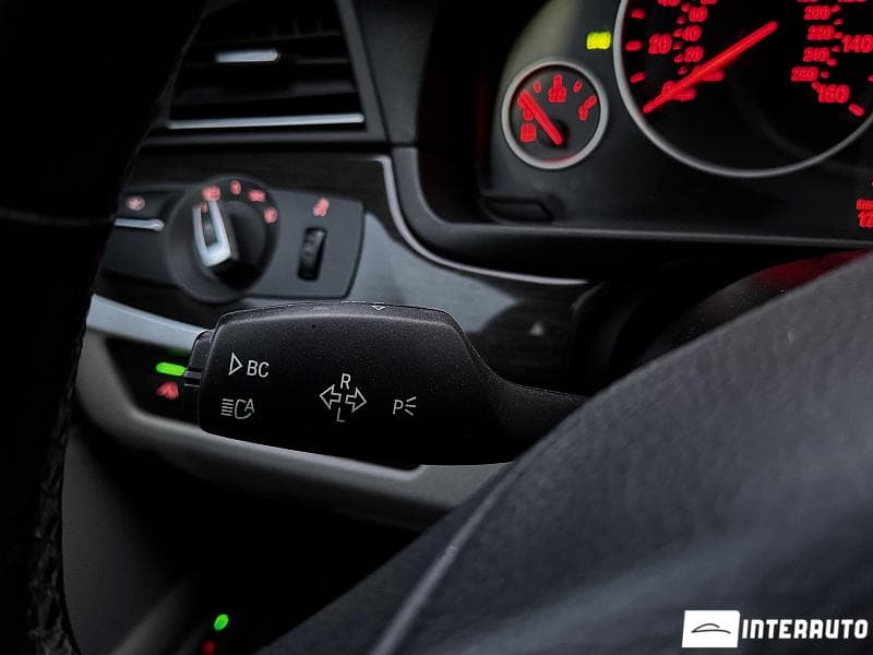 2011 BMW 528 — Miniatură 12