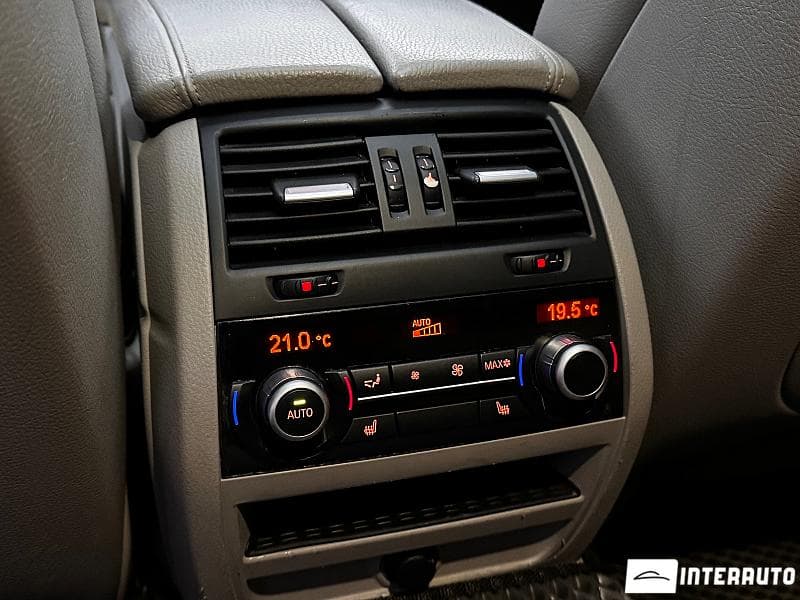 2011 BMW 528 — Miniatură 17