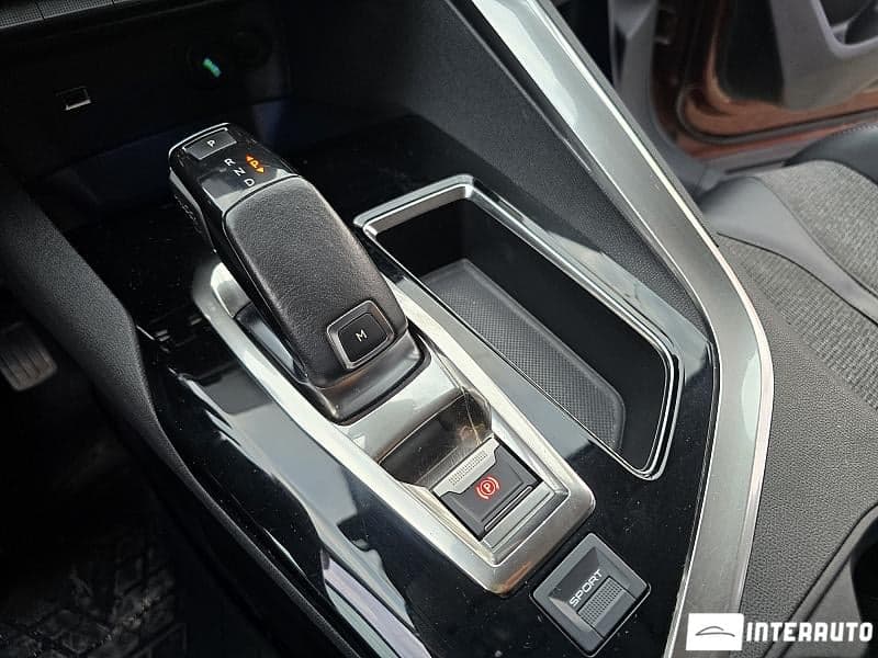 Peugeot 3008 2019 — Миниатюра 11