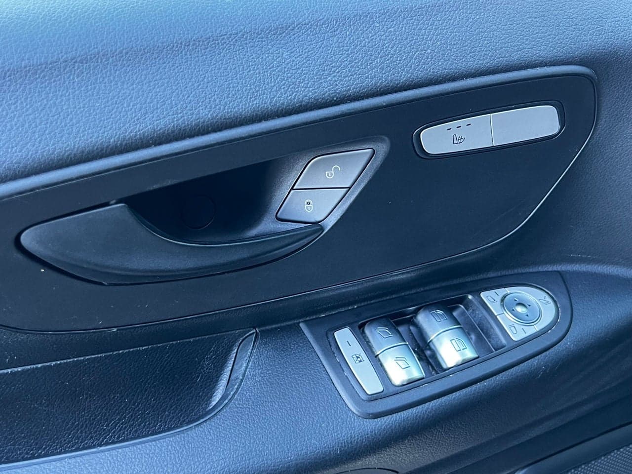 2020 Mercedes Vito — Miniatură 15