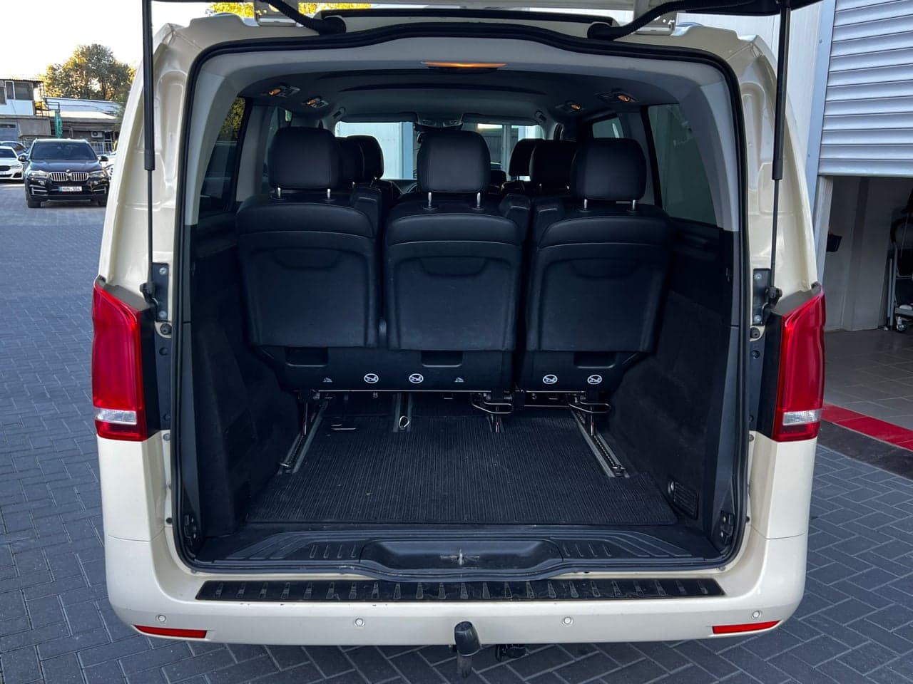2020 Mercedes Vito — Miniatură 14