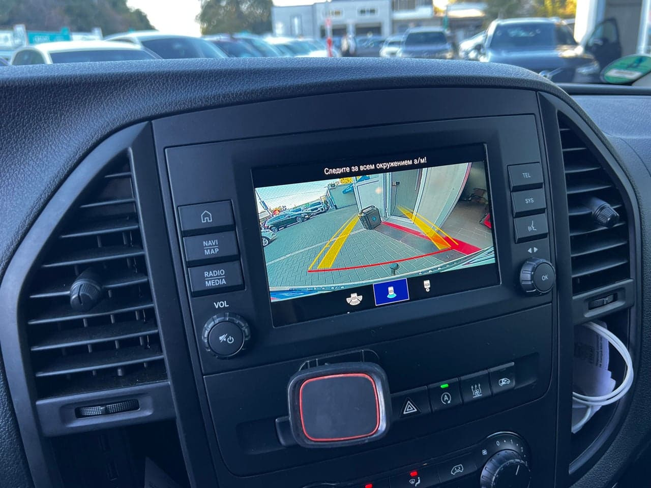 2020 Mercedes Vito — Miniatură 8