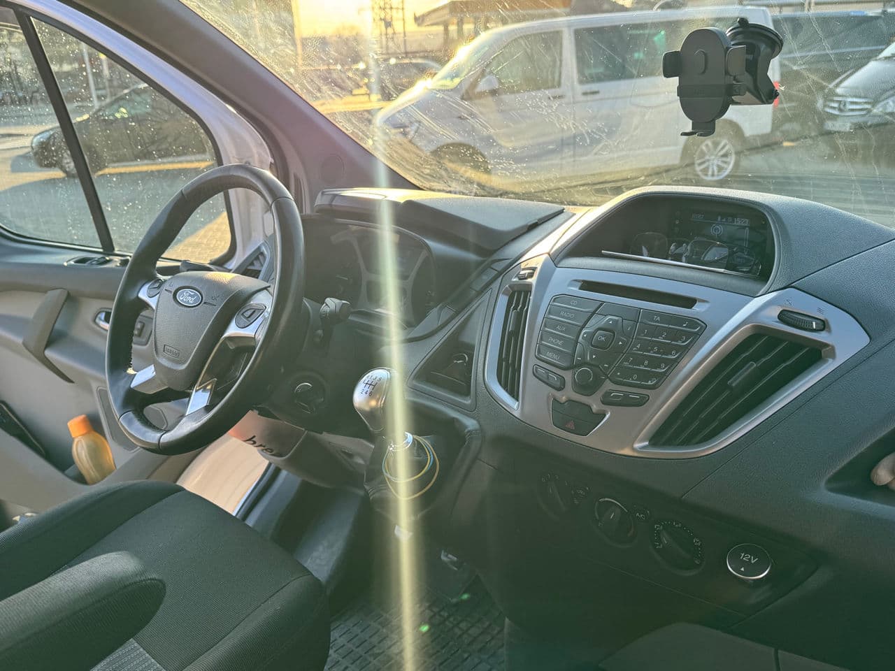 2014 Ford Transit — Miniatură 10