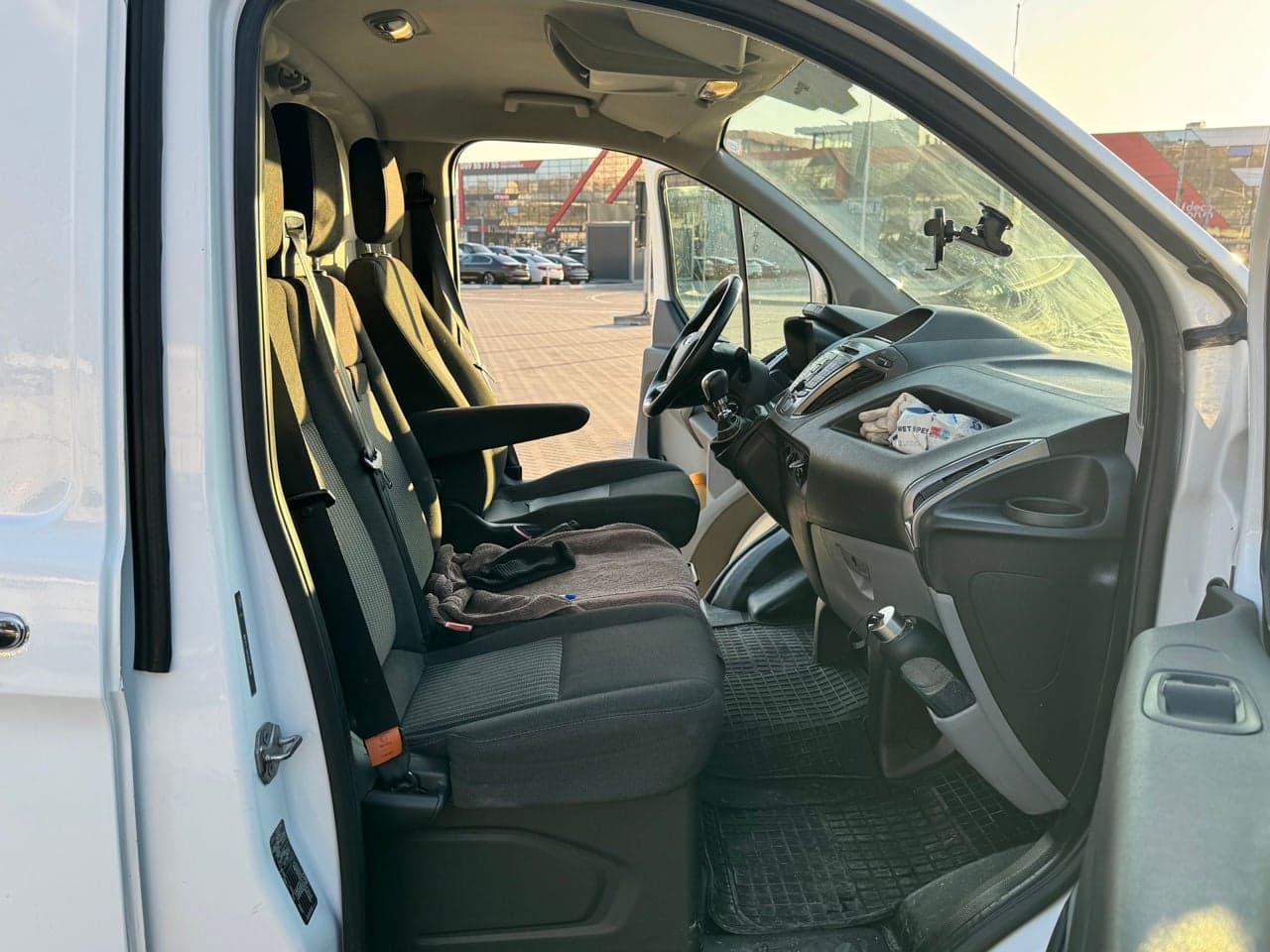 2014 Ford Transit — Miniatură 11