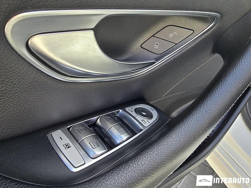 Mercedes E 220 2017 — Миниатюра 17