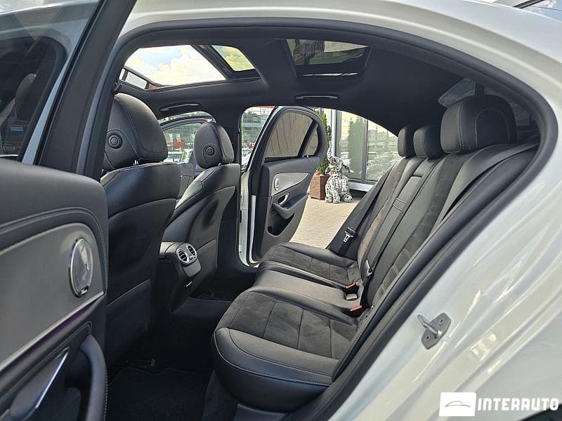Mercedes E 220 2017 — Миниатюра 12