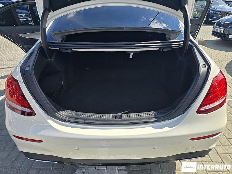 Mercedes E 220 2017 — Миниатюра 20