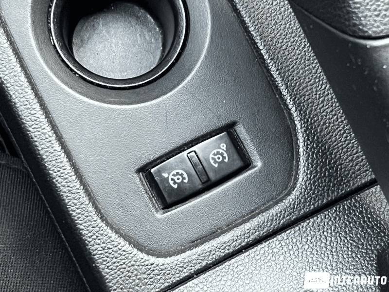 2018 Dacia Duster — Miniatură 15
