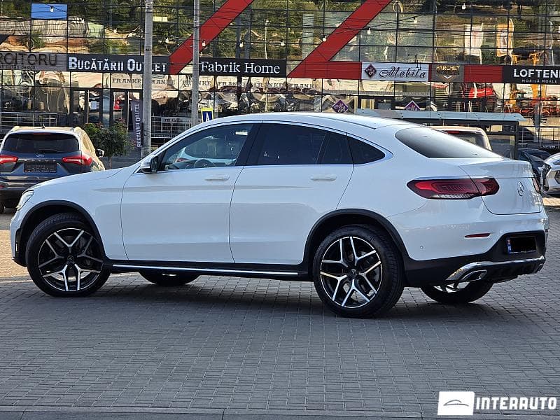 2020 Mercedes GLC 200 Coupe — Miniatură 4