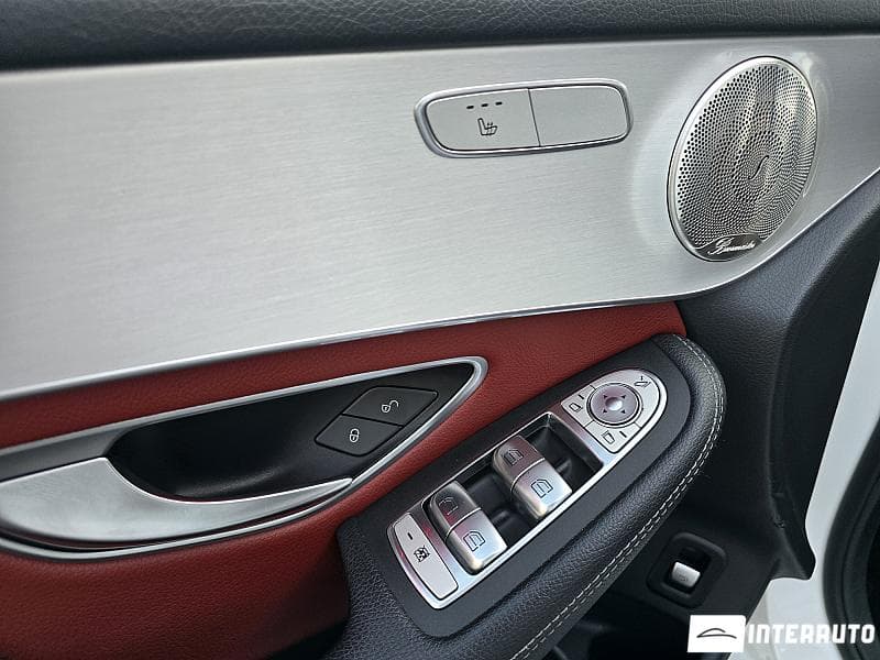 2020 Mercedes GLC 200 Coupe — Miniatură 6