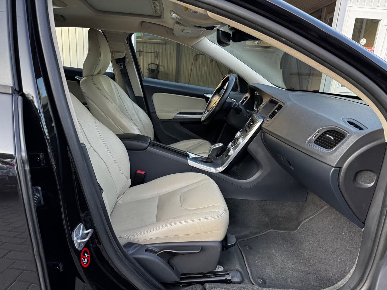 2016 Volvo S 60 — Miniatură 11