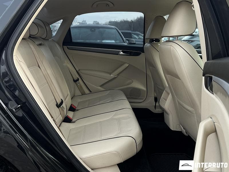 2017 Volkswagen Passat — Miniatură 18