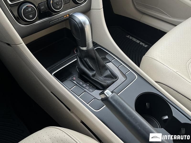 2017 Volkswagen Passat — Miniatură 15