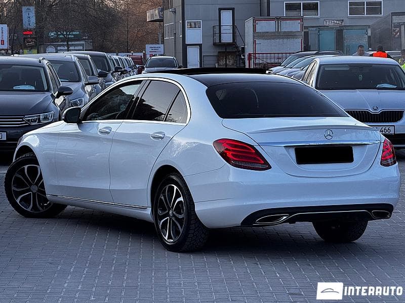 2015 Mercedes C 300 — Miniatură 2