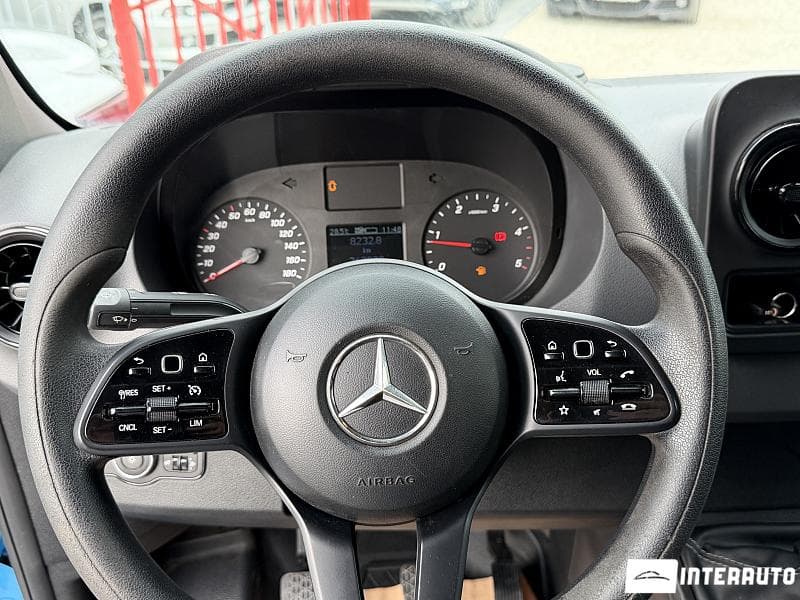 Mercedes Sprinter 2020 — Миниатюра 5