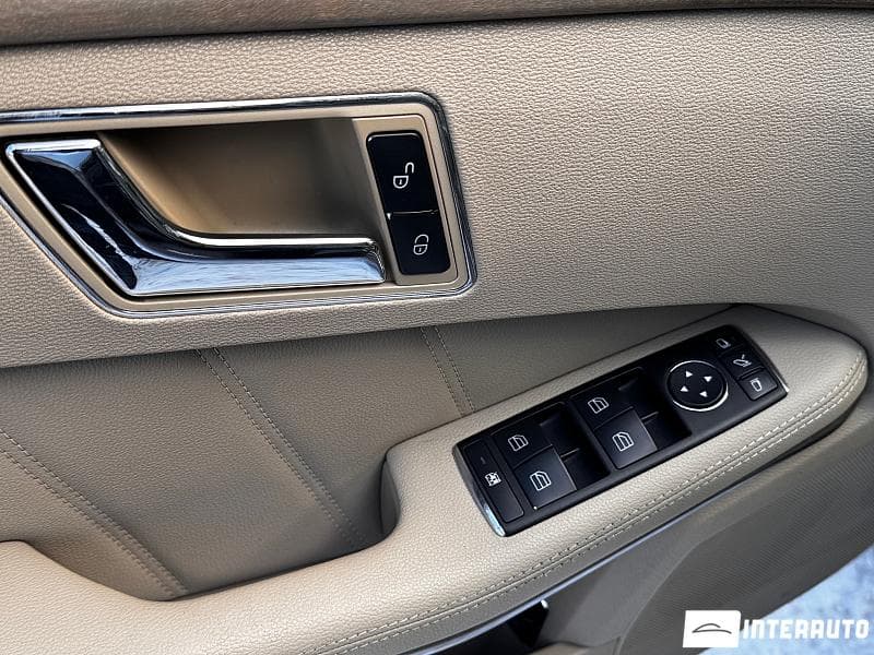 Mercedes E 350 2009 — Миниатюра 15