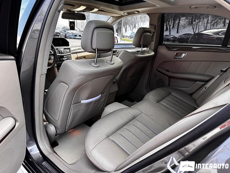 Mercedes E 350 2009 — Миниатюра 18