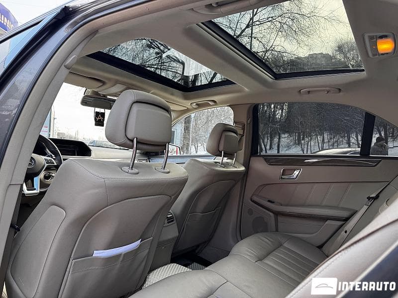 Mercedes E 350 2009 — Миниатюра 17