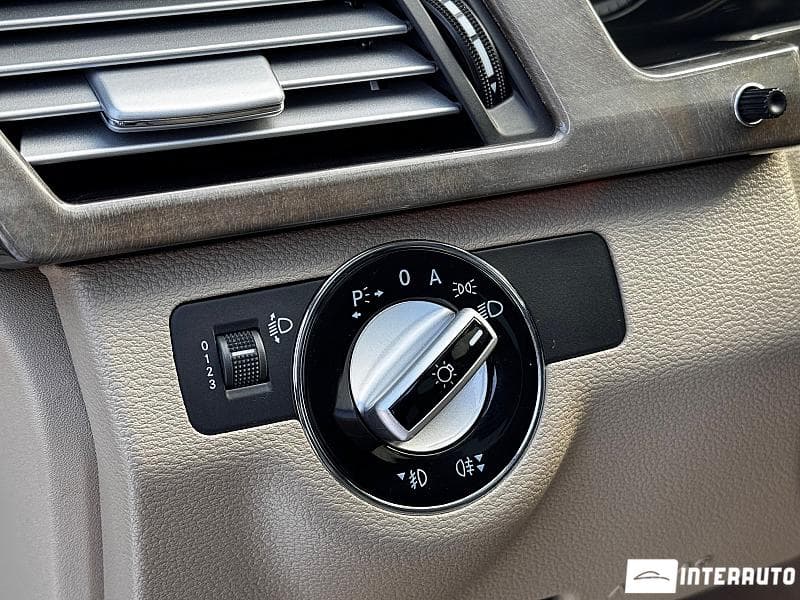 Mercedes E 350 2009 — Миниатюра 16