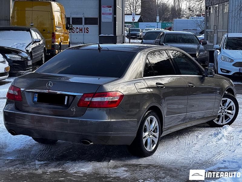 Mercedes E 350 2009 — Миниатюра 2